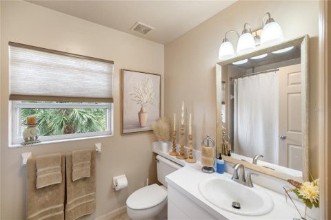 Condo in Sarasota, Florida, 2 bedrooms  № 1679502 - photo 19