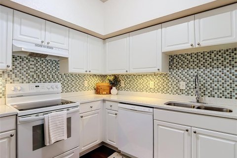 Condo in Tampa, Florida, 3 bedrooms  № 2225944 - photo 4
