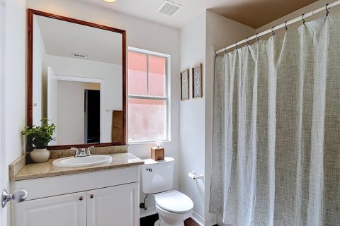 Condo in Tampa, Florida, 3 bedrooms  № 2225944 - photo 16