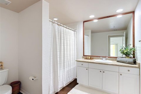 Condo in Tampa, Florida, 3 bedrooms  № 2225944 - photo 13