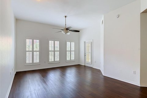 Condo in Tampa, Florida, 3 bedrooms  № 2225944 - photo 9