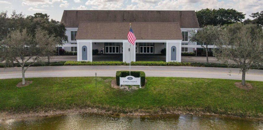 Condominio en Delray Beach, Florida, 2 dormitorios  № 1187600