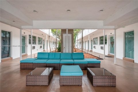 Copropriété à louer à Miami Beach, Floride: 1 chambre, 61.32 m2 № 1945004 - photo 5