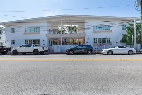 Copropriété à louer à Miami Beach, Floride: 1 chambre, 61.32 m2 № 1945004 - photo 7