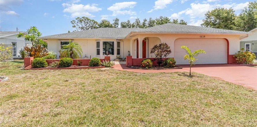 Villa ou maison à Englewood, Floride 4 chambres, 211.07 m2 № 1767467