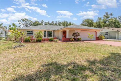 Villa ou maison à vendre à Englewood, Floride: 4 chambres, 211.07 m2 № 1767467 - photo 3
