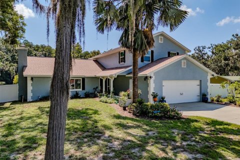 House in Land O' Lakes, Florida 4 bedrooms, 227.33 sq.m. № 1853765 - photo 12
