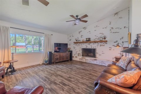 House in Land O' Lakes, Florida 4 bedrooms, 227.33 sq.m. № 1853765 - photo 5