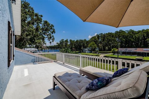 House in Land O' Lakes, Florida 4 bedrooms, 227.33 sq.m. № 1853765 - photo 8