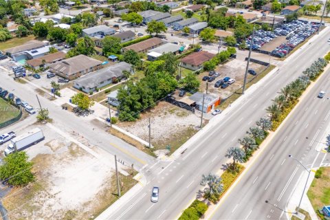 Commercial property in Hollywood, Florida № 2076931 - photo 4