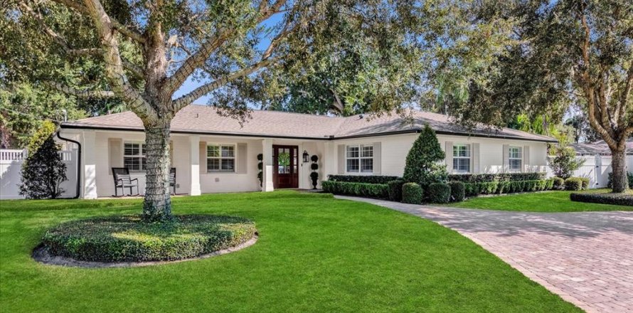 Casa en Belle Isle, Florida 4 dormitorios, 217.67 m2 № 1911147