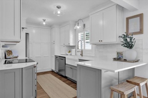 Casa en alquiler en Belle Isle, Florida, 4 dormitorios, 217.67 m2 № 1911147 - foto 12