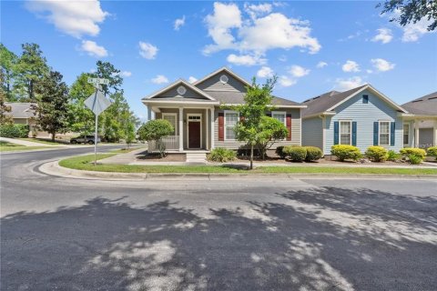 Villa ou maison à louer à Gainesville, Floride: 3 chambres, 135.17 m2 № 2413801 - photo 4