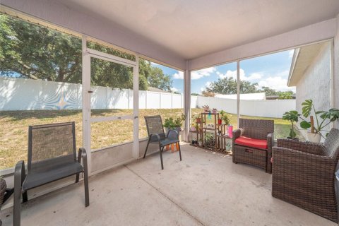 House in Mascotte, Florida 3 bedrooms, 173.73 sq.m. № 1855852 - photo 23