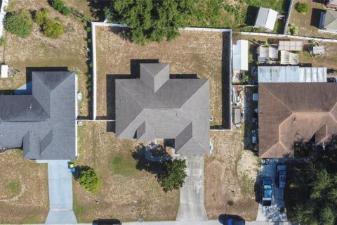 House in Mascotte, Florida 3 bedrooms, 173.73 sq.m. № 1855852 - photo 26