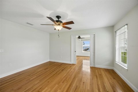 Villa ou maison à vendre à Crescent City, Floride: 3 chambres, 171.87 m2 № 2233333 - photo 10