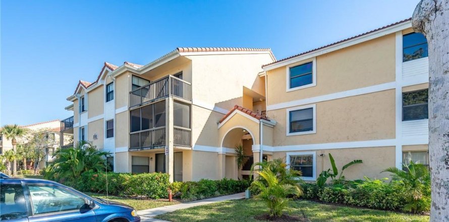 Condo in Coral Springs, Florida, 2 bedrooms  № 2086883