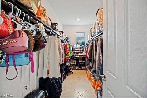 Casa en venta en Punta Gorda, Florida, 5 dormitorios, 289.11 m2 № 2321711 - foto 23