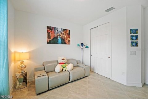 Casa en venta en Punta Gorda, Florida, 5 dormitorios, 289.11 m2 № 2321711 - foto 17