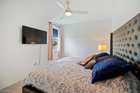 Casa en venta en Punta Gorda, Florida, 5 dormitorios, 289.11 m2 № 2321711 - foto 24