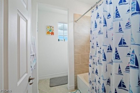 Casa en venta en Punta Gorda, Florida, 5 dormitorios, 289.11 m2 № 2321711 - foto 27