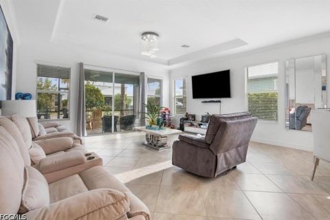 Casa en venta en Punta Gorda, Florida, 5 dormitorios, 289.11 m2 № 2321711 - foto 11