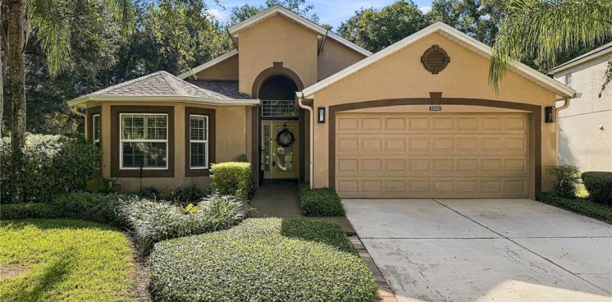 Villa ou maison à STONEYBROOK HILLS à Mount Dora, Floride 4 chambres, 176.98 m2 № 2388914