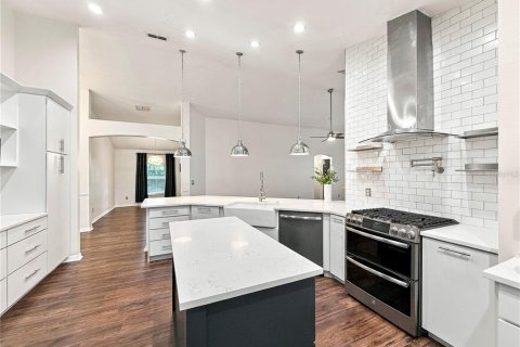 Villa ou maison à vendre à Mount Dora, Floride: 4 chambres, 176.98 m2 № 2388914 - photo 23