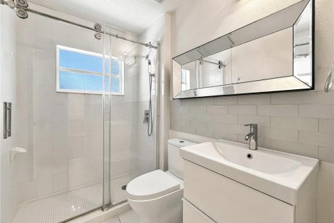 Villa ou maison à vendre à Mount Dora, Floride: 4 chambres, 176.98 m2 № 2388914 - photo 7