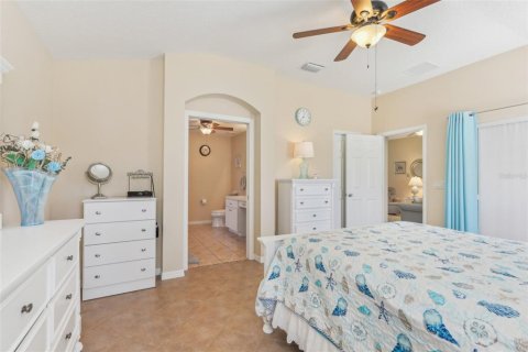 House in Leesburg, Florida 3 bedrooms, 137.31 sq.m. № 1900744 - photo 10