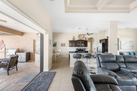 House in Rotonda, Florida 3 bedrooms, 187.85 sq.m. № 1880940 - photo 14