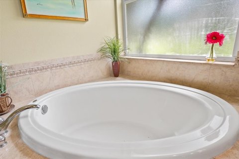 Купить виллу или дом в Эллентон, Флорида 4 комнаты, 264.49м2, № 1735340 - фото 25