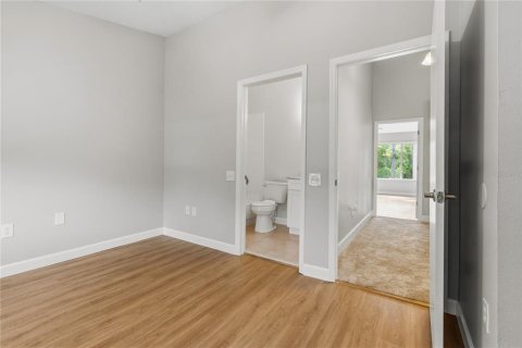 Condo in Tampa, Florida, 2 bedrooms № 2211906 - photo 13