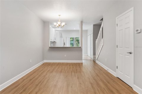 Condo in Tampa, Florida, 2 bedrooms № 2211906 - photo 4