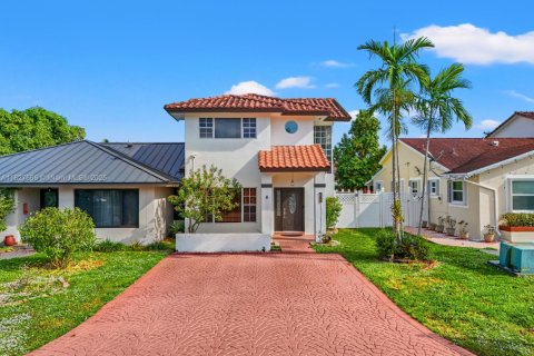 Villa ou maison à vendre à Hialeah, Floride: 3 chambres, 156.26 m2 № 1798862 - photo 1