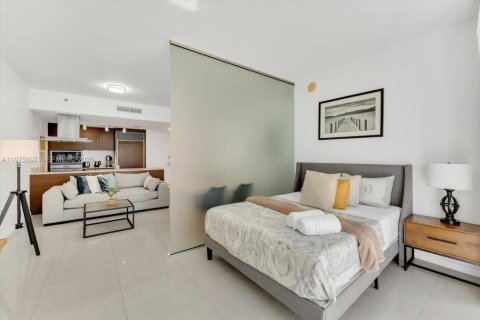 Купить кондоминиум в Майами, Флорида 1 спальня, 78.22м2, № 2049170 - фото 13