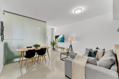 Купить кондоминиум в Майами, Флорида 1 спальня, 78.22м2, № 2049170 - фото 4