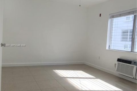 Снять в аренду квартиру в Майами, Флорида 1 спальня, 55.74м2, № 2005106 - фото 8