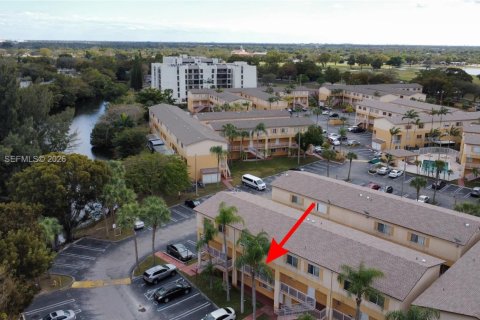 Copropriété à vendre à Miami, Floride: 3 chambres, 113.34 m2 № 2027674 - photo 18