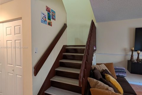 Copropriété à vendre à Miami, Floride: 3 chambres, 113.34 m2 № 2027674 - photo 7