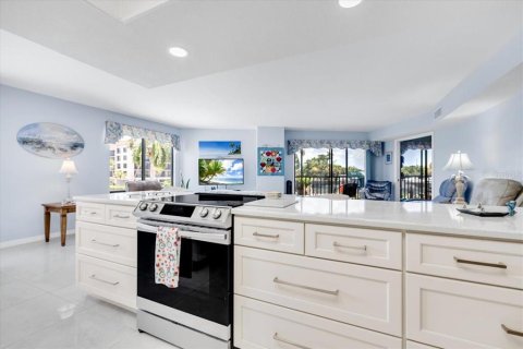 Condo in Punta Gorda, Florida, 3 bedrooms  № 2330923 - photo 25