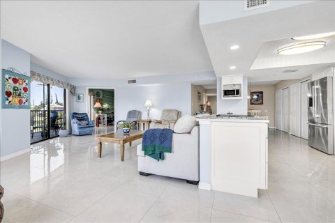 Condo in Punta Gorda, Florida, 3 bedrooms  № 2330923 - photo 18