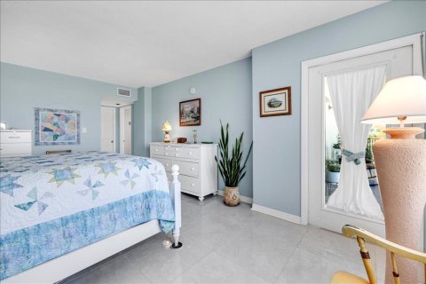 Condo in Punta Gorda, Florida, 3 bedrooms  № 2330923 - photo 29