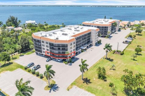 Condo in Punta Gorda, Florida, 3 bedrooms  № 2330923