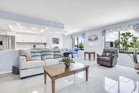 Condo in Punta Gorda, Florida, 3 bedrooms  № 2330923 - photo 20