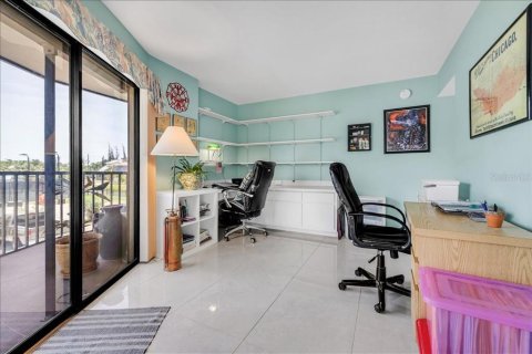Condo in Punta Gorda, Florida, 3 bedrooms  № 2330923 - photo 5