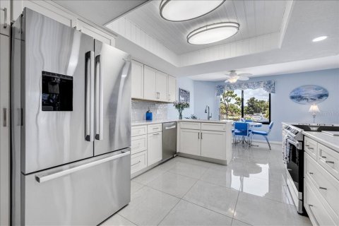 Condo in Punta Gorda, Florida, 3 bedrooms  № 2330923 - photo 24