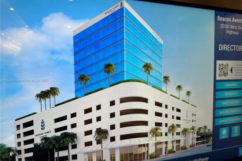 Commercial property in Aventura, Florida № 1836781 - photo 3