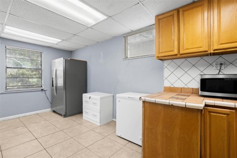 House in Tampa, Florida 3 bedrooms, 119.01 sq.m. № 2114844 - photo 6