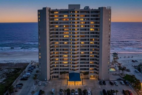 Condo in Daytona Beach, Florida, 3 bedrooms № 2124806